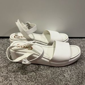Circus by Sam Edelman White Platform shoes